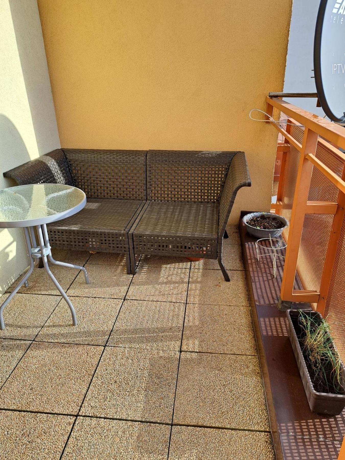Apartament In The Center Of Poprad-Free Parking Eksteriør bilde
